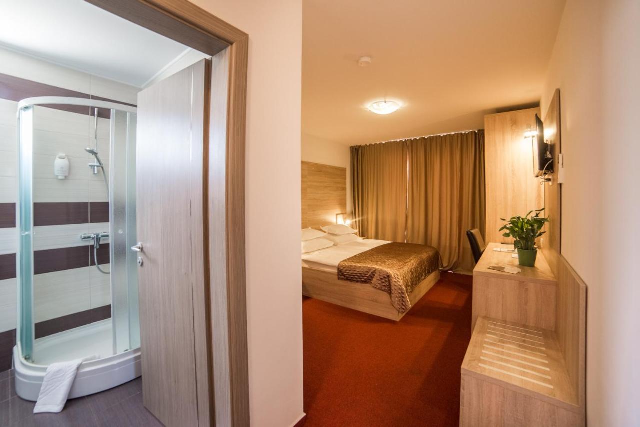 Hotel Antonija Drvenik  Eksteriør billede