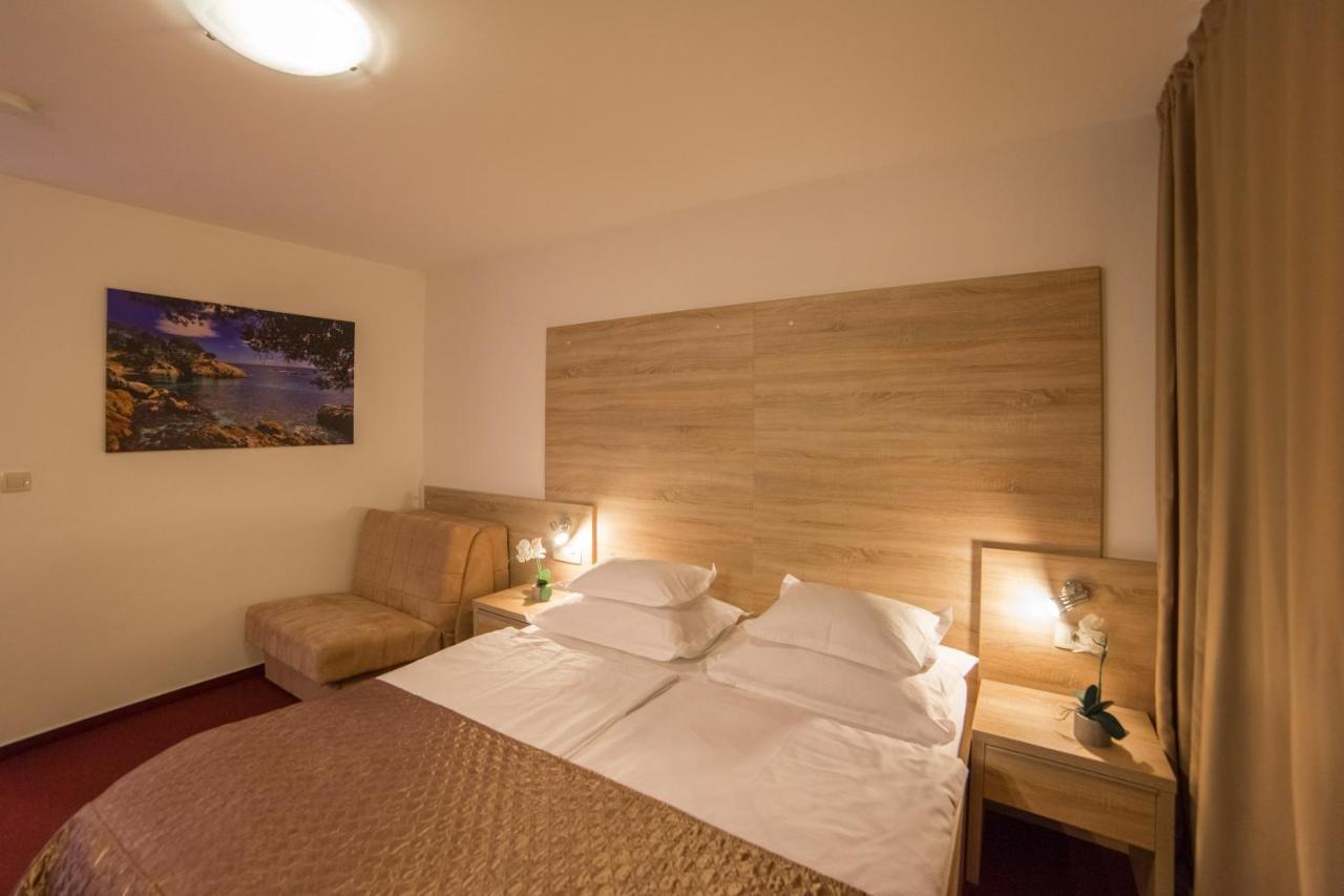 Hotel Antonija Drvenik  Eksteriør billede