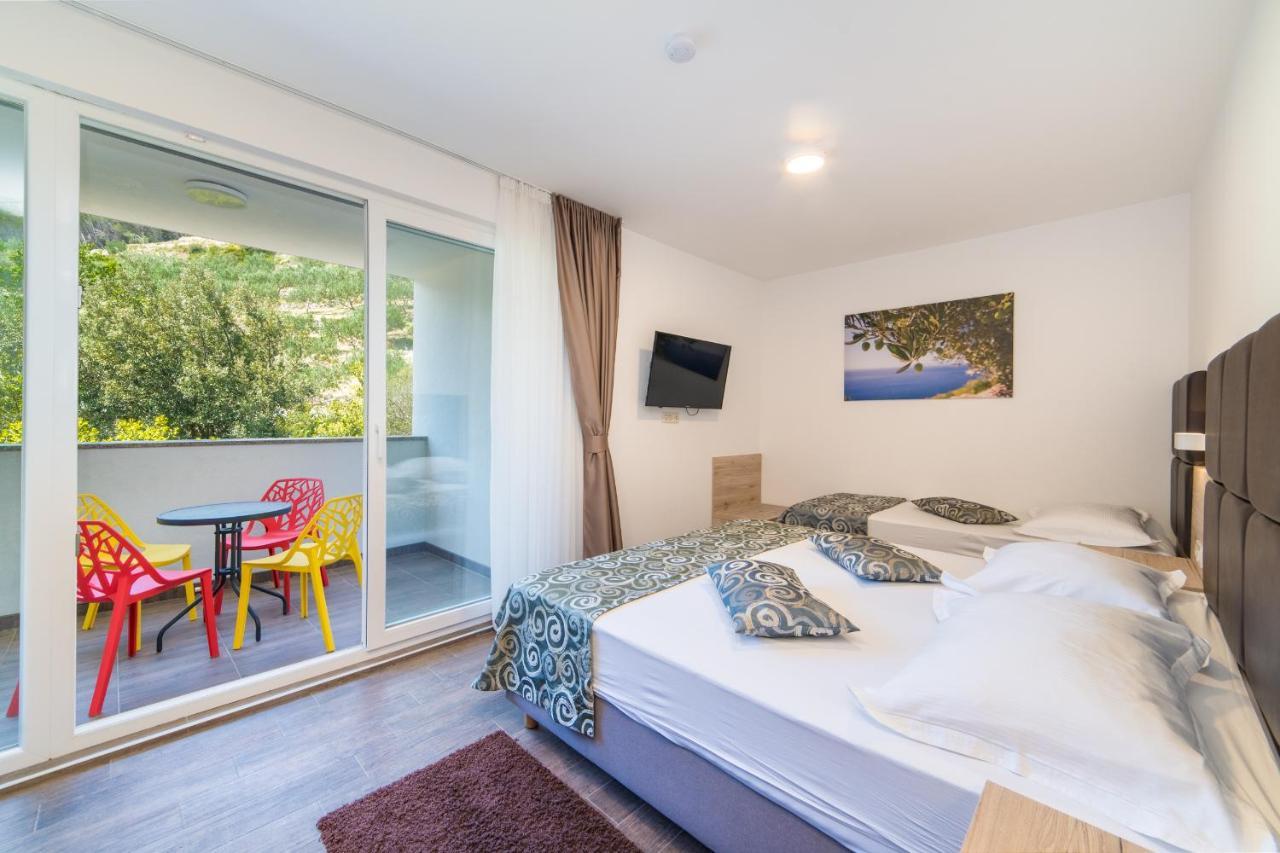 Hotel Antonija Drvenik  Eksteriør billede
