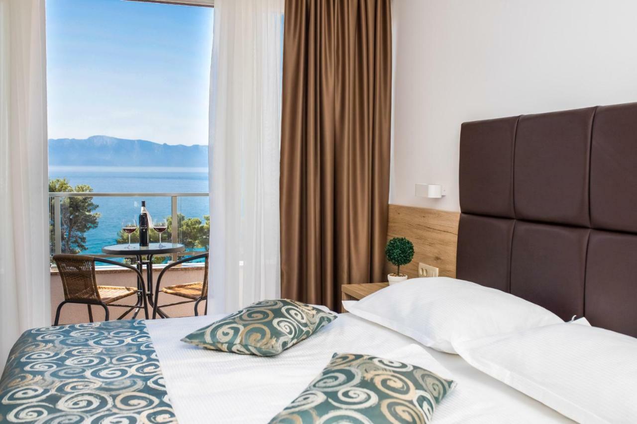 Hotel Antonija Drvenik  Eksteriør billede